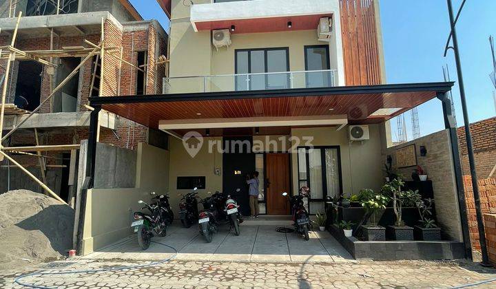 Rumah Mewah Scandinavian Pertama di Kota Pati 1