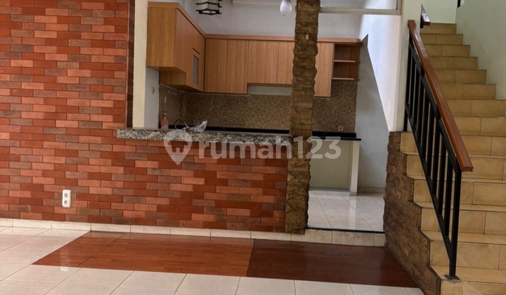 Rumah Dijual di Cinere Depok 2