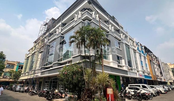 Rent a 2-Unit Connected Shop House Ready to Occupy, Strategically Located in the ITC Fatmawati Shop House Complex, South Jakarta