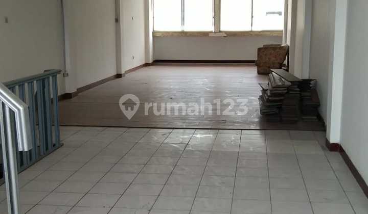 DISEWAKAN RUKO 3,5 LANTAI DI FATMAWATI JAKARTA SELATAN