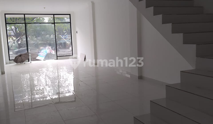 DISEWAKAN RUKO GANDENG DI JALAN RAYA CIBUBUR 