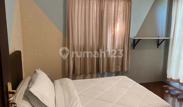 For Rent Furnished 3 Storey House At Pejaten