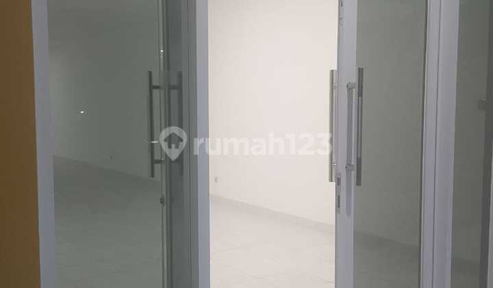 For Sale: Attached Shop House on Raya Nusaloka, BSD 2