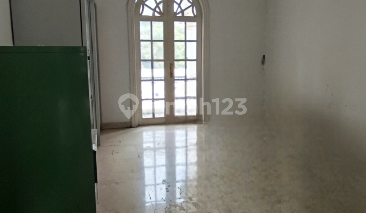 DISEWAKAN RUMAH KOMERSIL DI JALAN RAYA KOTA WISATA CIBUBUR 2