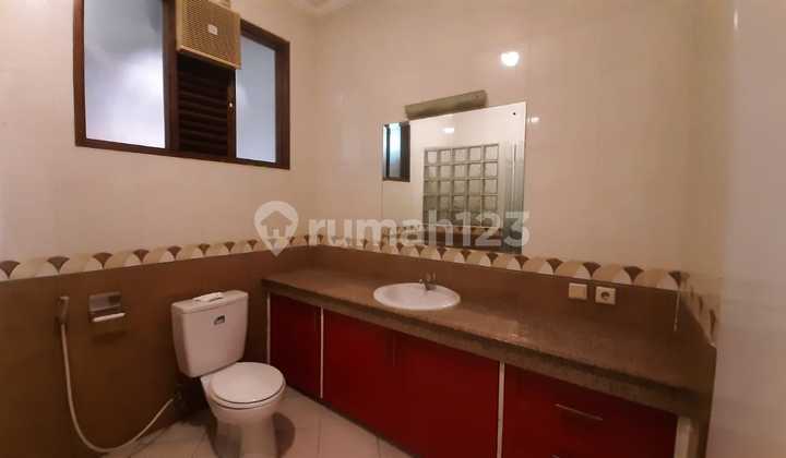 FOR SALE LUXURIOUS HOUSE IN PONDOK READY TO LIVE IN