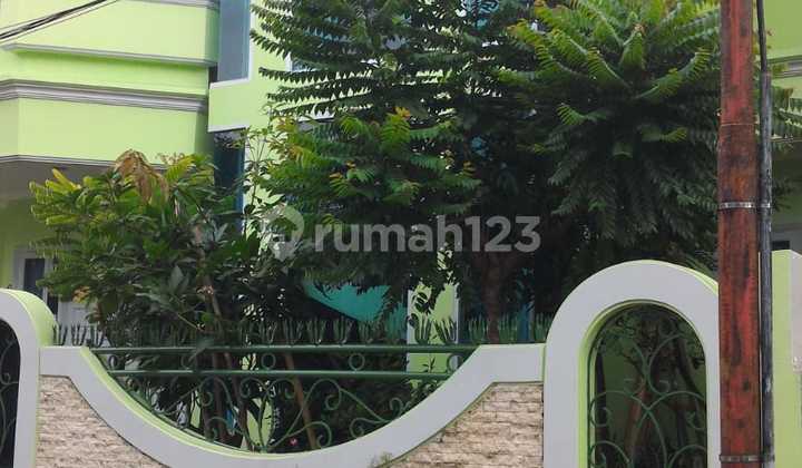For Sale 2-Story House in Kemanggisan Near Campus 2