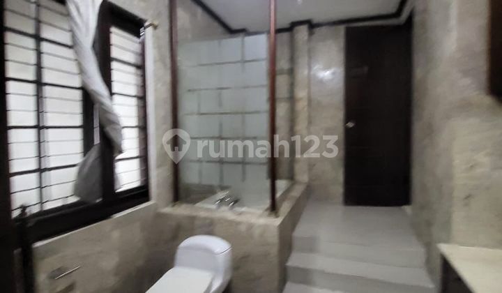 DIJUAL RUMAH LOKASI STRATEGIS DI LEBAK BULUS JAKARTA SELATAN JL ADHYAKSA
