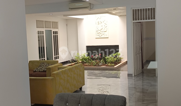 DISEWAKAN RUMAH PONDOK INDAH SIAP HUNI DISEWAKAN RUMAH PONDOK INDAH SIAP HUNI