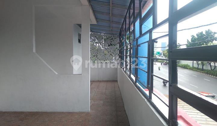 For Rent, Attached Shophouses on Jalan Raya Tanjung Barat. 2