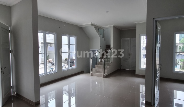 DIJUAL RUMAH BARU DI GRAND KARTIKA CIBUBUR 