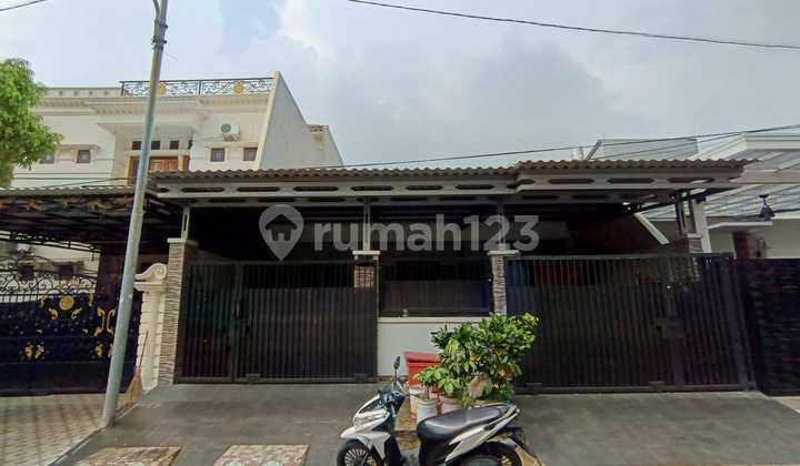 Dijual Rumah Nyaman dan Tenang - Jakarta Timur  2