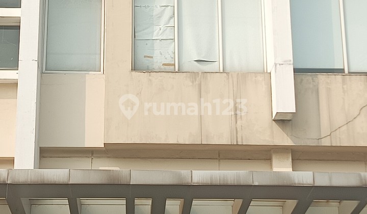 Ruko Bergengsi Di Lokasi Strategies Pada Jalur Utama