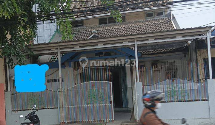 *turun Harga* !!! 300 Jt,- Jual Cepat, Rumah (ngantong/Bentuk "t")di Jl. Utama (boulevar) ~ Row 6 Mobil