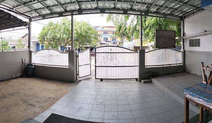 Rumah Komersiel Depan Jalan Raya Jakur Utama 2