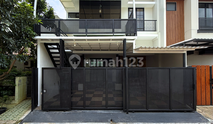 For Sale, 2-Story House & SHM in Griya Loka Sector 1.5, BSD.