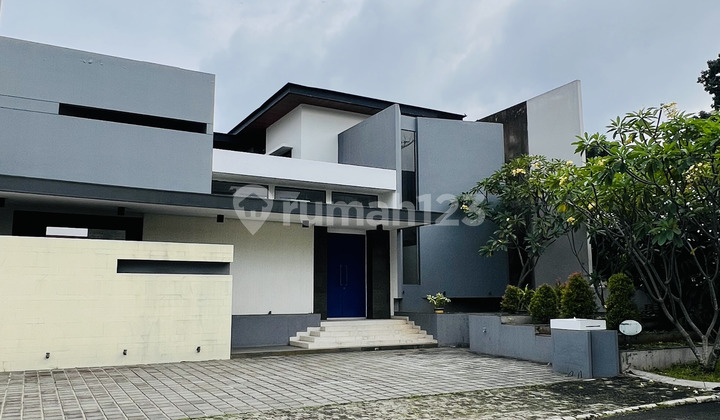 Nice House in Cluster Emerald Cove, Summarecon Serpong, Gading Serpong, Tangerang