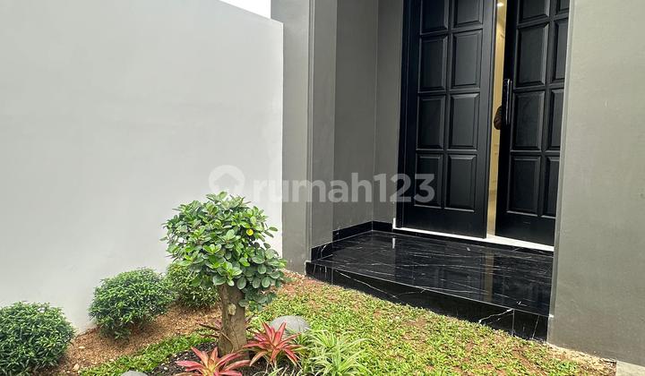 Dijual Rumah 2 Lantai Sudah SHM Siap Huni di Kencana Loka, BSD 2
