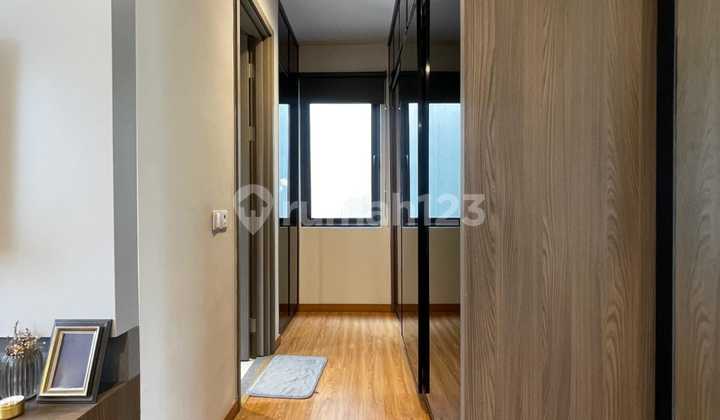 Rumah Bagus Furnished di Greenwich Park, Cluster Caelus, Bsd, Tangerang Selatan 2