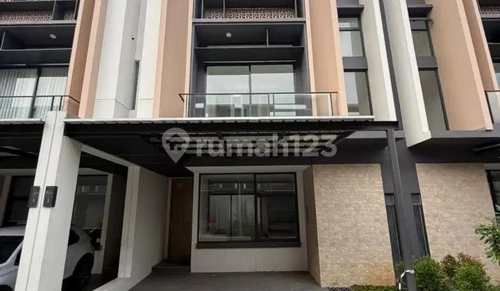 Dijual Rumah 3 Lantai Full Furnished di Vasya Tanakayu, BSD