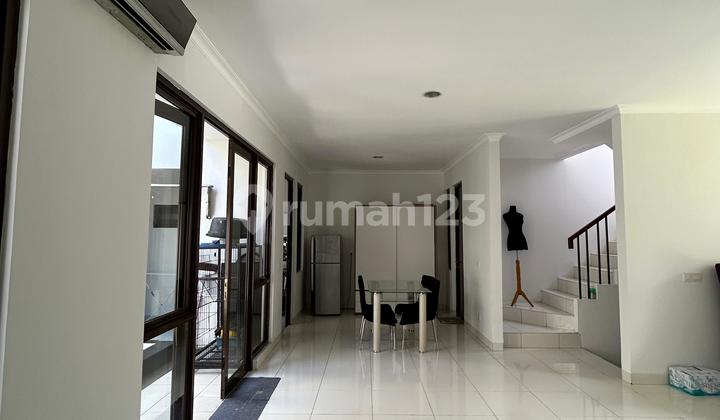 Nice Semi-Furnished House at The Icon, Verdant View Cluster, BSD, Tangerang 2