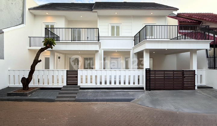 Dijual Rumah Terenovasi 2 Lantai & SHM di Villa Melati Mas Cluster Paling Depan