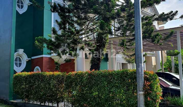 Beautiful House with SHM in Taman Chrysant 2, Kencana Loka BSD, Tangerang 2