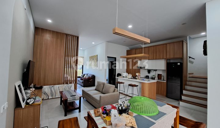 Rumah Bagus Semi-Furnished di Cluster Amalfi Village, Gading Serpong, Tangerang