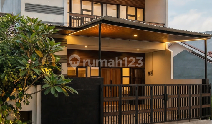 Dijual Rumah 2 Lantai Termurah di Griya Loka Lavionda Bsd