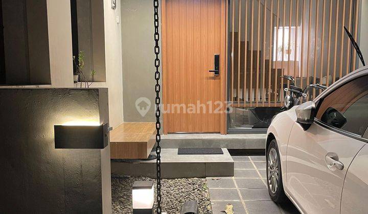 Rumah Sudah Renovasi Mewah, Compact Di Fleekhauz Bsd 2