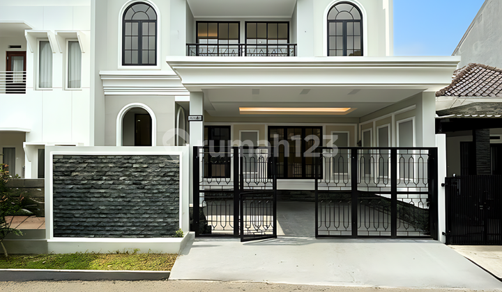 For Sale House with 2 Bedrooms, Already SHM in Griya Loka, BSD