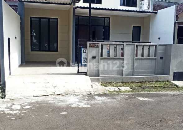 Dijual Cepat dan Murah Rumah 2 Lantai Baru di Nusaloka BSD