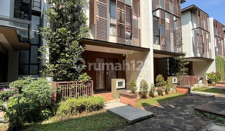 Rumah Bagus Full Furnished di Whelford, Greenwhich Park BSD, Tangerang Selatan 2