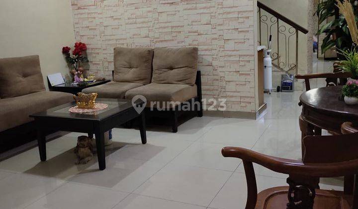 Rumah 2 Lantai Industri Jakarta Pusat 2