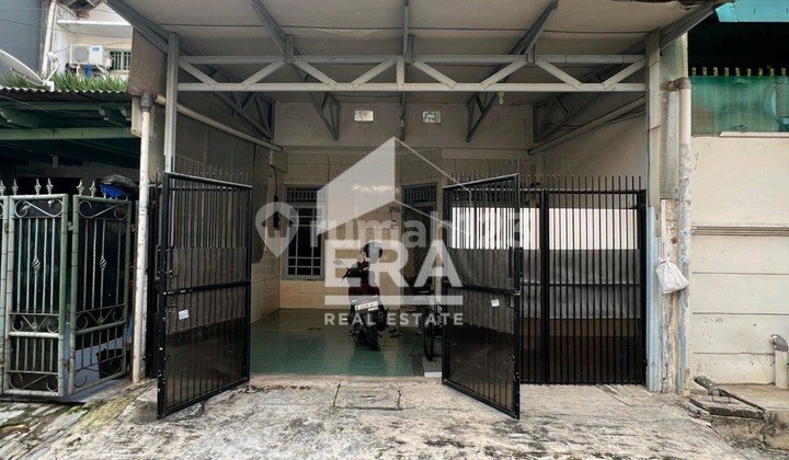 dijual rumah 2 lantai di kelapa gading
