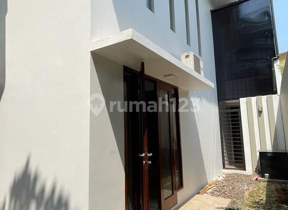For Sale: Beautiful and Lush House in Puri Bintaro 2
