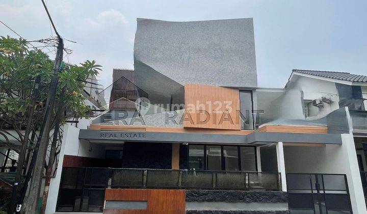 Dijual Rumah Hook Di Cluster Mertilang Bintaro Sektor 9 Dengan Kolam Renang Pribadi  2