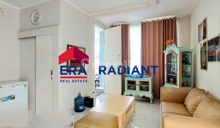 Dijual Rumah Siap Huni Memiliki Kolam Renang Di Discovery Eola, Bintaro 2