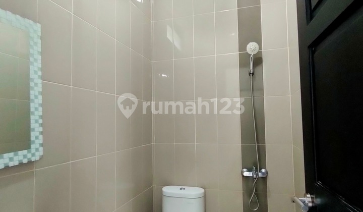 Rumah 2 Lantai Dalam Cluster, Bagus, Siap Huni Nyaman Dekat Perkantoran Tb Simatupang SHM 2