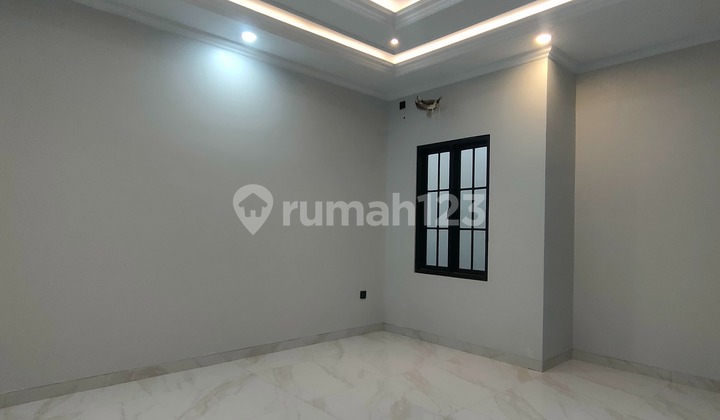 American Classic 4-Story New Cluster House, Good. Ready to Occupy, Green and Comfortable, Freehold Certificate. 2