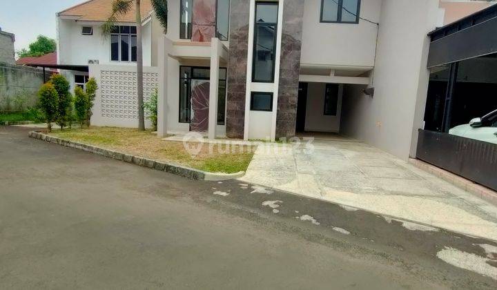 Town House Mewah 2LT, Bagus, Aman, di Pejaten, Jakarta Selatan 1