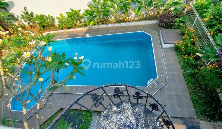 Rumah Sewa Mewah 2LT, Taman luas dan Pool di Kemang, Jaksel 2