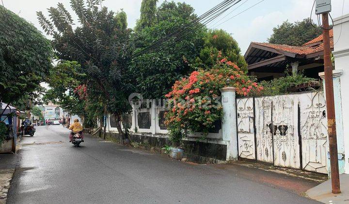 Rumah Mewah 2LT, Luas nan Asri di Lenteng Agung, JakSel 1