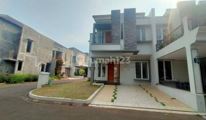 Rumah 2 LT Moden Minimalis, Hook, Taman samping luas & Asri 1