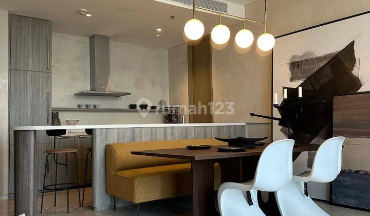 ruang makan apartement verde two, 2 bed