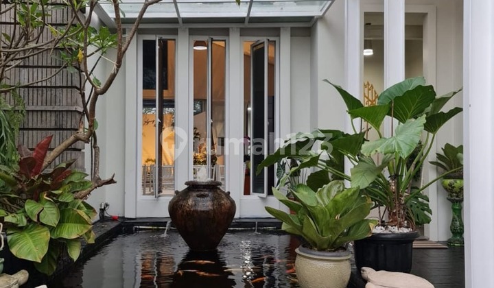 Rumah Modern Minimalis Mewah dan Luas SHM  di Ragunan. 2