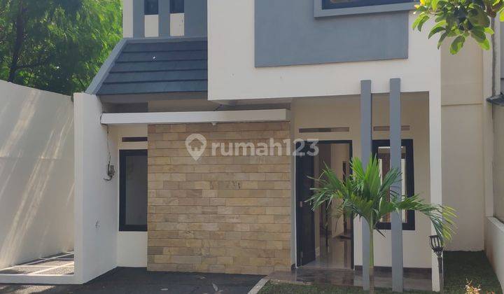 Rumah Impian 2LT Modern Minimalis, Taman Belakang Luas Siap Huni 1