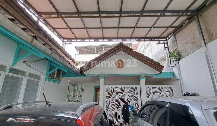 Rumah 2,5 Lantai Untuk Hunian Dan Komersial, SHM di Jagakarsa 1