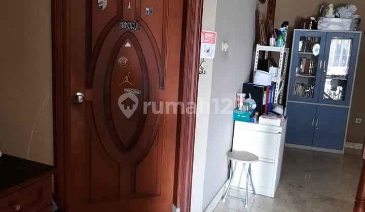 Rumah 2 1/2 Lantai Asri dan Nyaman di Jati Padang, SHM 2