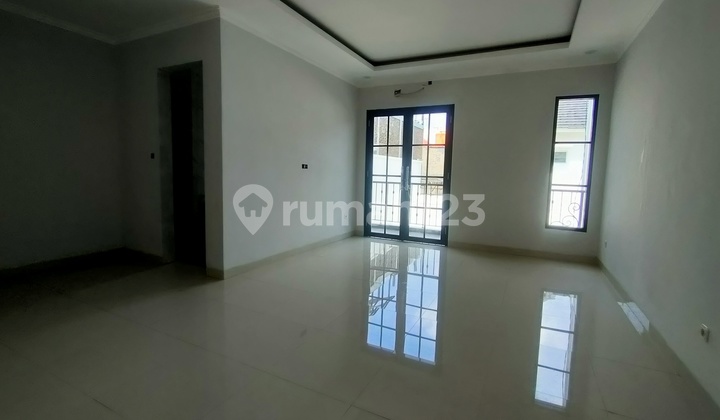 Rumah  Cluster Baru  Mewah, Baru  Modern Minimalis 3 LT SHM 2