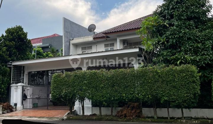 Luxury and Large 2-Story House in a Luxury Housing Complex in Lebak Bulus, South Jakarta